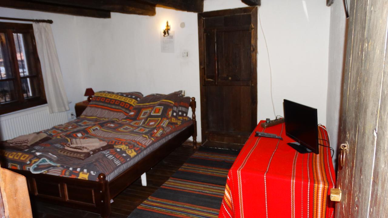 Hôtel Ecopark Elena Extérieur photo