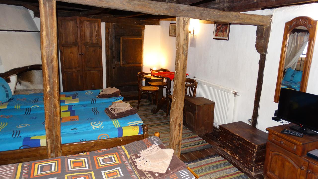 Hôtel Ecopark Elena Extérieur photo