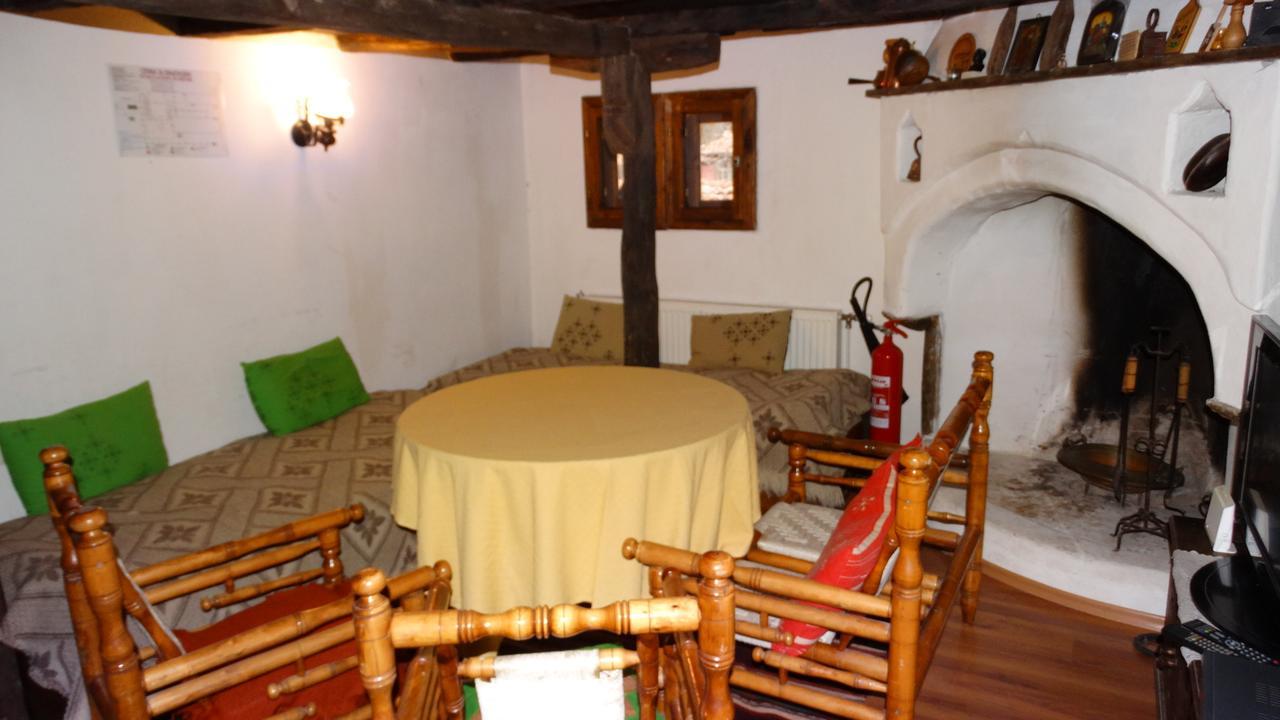 Hôtel Ecopark Elena Extérieur photo